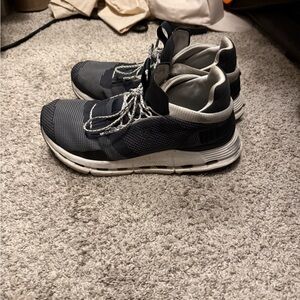 On Running Men’s Navy and White Cloudswift Sneakers
